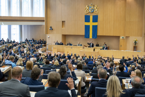 swedencousinmarriagebanv2 image1