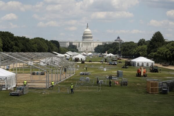 StatesSnubTrumpStateFair Image1 600x400