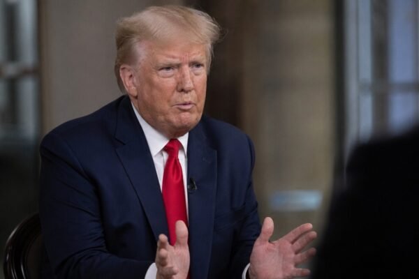 trumpneverpromisednowars image1