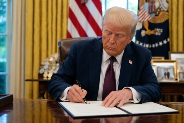 TrumpPardonsBuyerInsiderTrading Image1 600x400