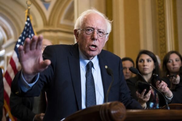 sandersisraelbombblockfails image1